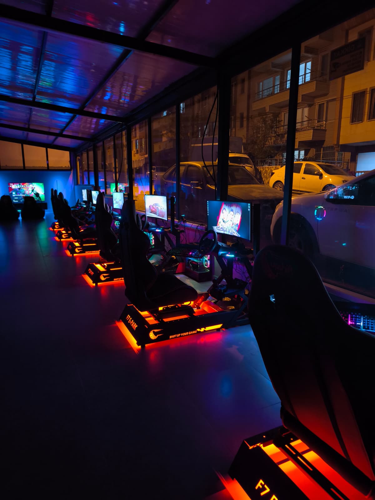 F7 Game Cafe - 5